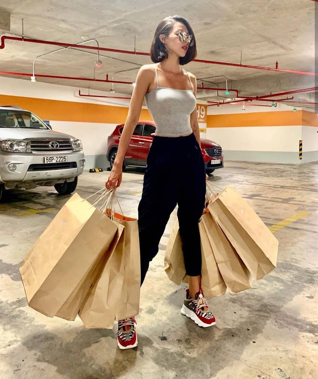 Cư d&acirc;n mạng ph&aacute;t hiện nhiều bằng chứng nghi Kỳ Duy&ecirc;n - Minh Triệu đ&atilde; về chung một nh&agrave; - Ảnh 4.