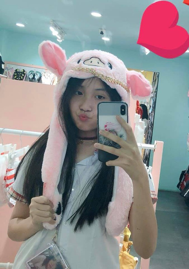 Soi nhất cử nhất động của sao Việt (16/5) - Ảnh 1.