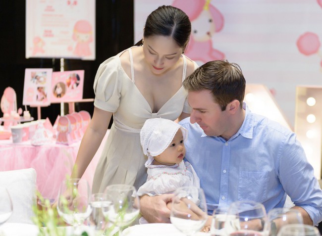 Kh&ocirc;ng c&oacute; đ&aacute;m cưới với chồng T&acirc;y nhưng Lan Phương quyết l&agrave;m điều n&agrave;y v&igrave; con g&aacute;i - Ảnh 9.