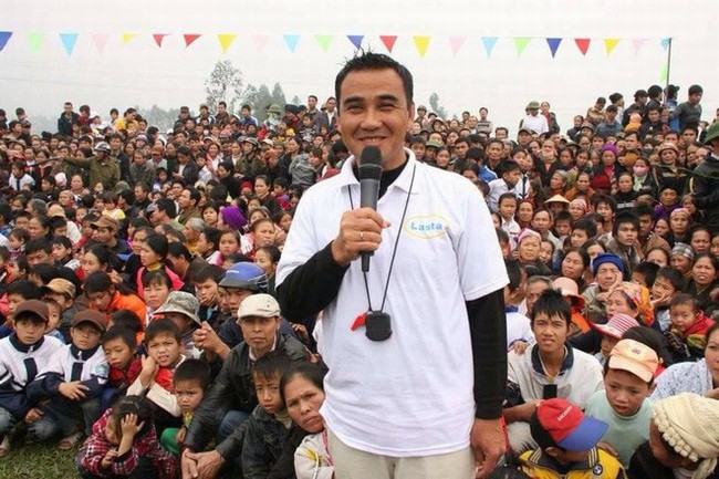 MC n&ocirc;ng d&acirc;n Quyền Linh: Gian lận để gi&uacute;p đỡ những ho&agrave;n cảnh kh&oacute; khăn - Ảnh 2.