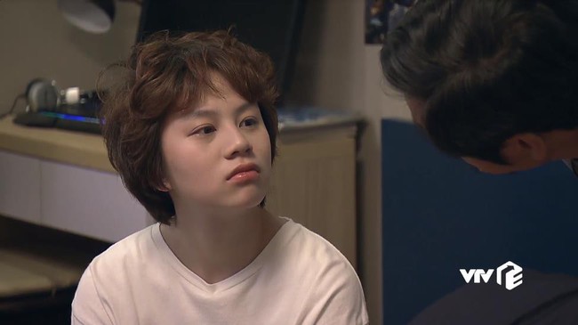 C&ocirc; em &uacute;t quốc d&acirc;n trong Về nh&agrave; đi con: Phong c&aacute;ch thời trang tr&ecirc;n phim thế n&agrave;o, ngo&agrave;i đời y chang vậy! - Ảnh 2.