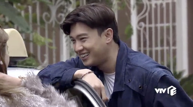 4 m&agrave;n s&aacute;t g&aacute;i huyền thoại của Vũ sở khanh (Về Nh&agrave; Đi Con): Đụng g&igrave; ăn nấy, t&ograve; te ngay giữa c&ocirc;ng ty! - Ảnh 2.