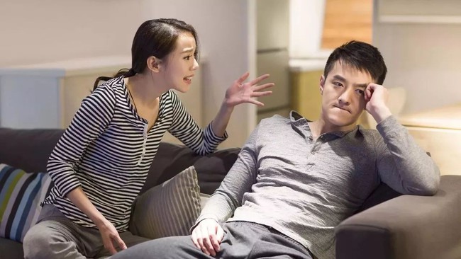 Gửi c&oacute; 2 triệu/th&aacute;ng m&agrave; được bố mẹ vợ nu&ocirc;i ăn cả nh&agrave;, chồng vẫn k&igrave; k&egrave;o bớt lại 500k khiến vợ n&oacute;ng m&aacute;u - Ảnh 2.
