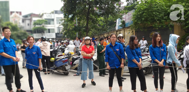 C&ocirc;ng t&aacute;c đảm bảo an to&agrave;n cho c&aacute;c th&iacute; sinh được chuẩn bị chu đ&aacute;o