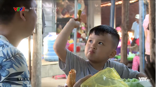 Hết lăn lộn đi làm khổ sai, các gia đình Bố ơi lại phải ra chợ xin ăn - Ảnh 3.