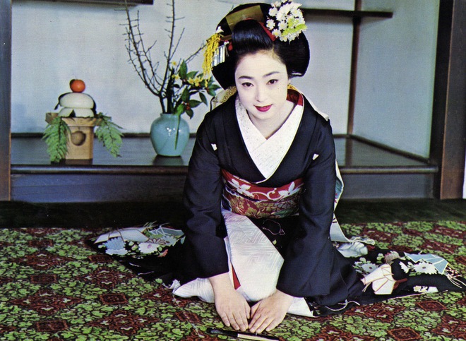Cuộc đời ly kỳ của Geisha chín ngón nổi tiếng nhất Nhật Bản: Trẻ đa tình hàng nghìn người khao khát, cuối đời đi tu, - Ảnh 4.