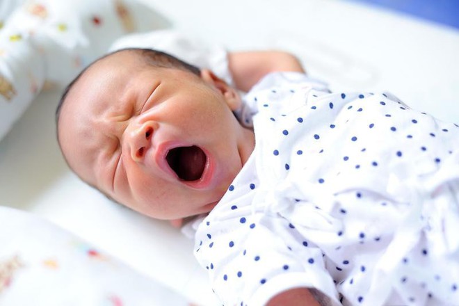 Những tưởng con mắc 4 chứng bệnh về da nhưng sau cùng mẹ thở phào vì bé chỉ bị loại mụn nhẹ này thôi - Ảnh 7. Những tưởng con mắc 4 chứng bệnh về da nhưng sau cùng mẹ thở phào vì bé chỉ bị loại mụn nhẹ này thôi - Ảnh 7.