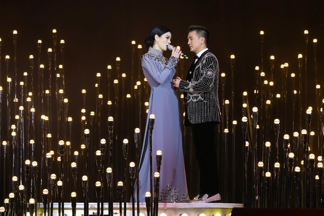 Đàm Vĩnh Hưng liều lĩnh chơi nhạc sến kiểu sang ở Hà Nội - Ảnh 4.