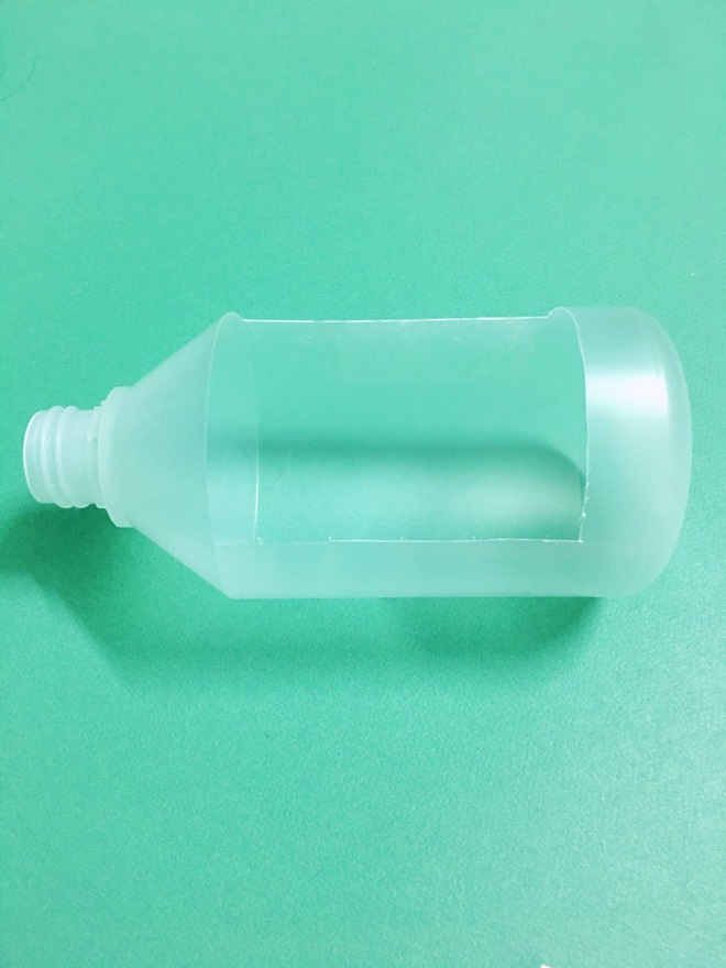 3 bước đơn giản tận dụng chai nhựa: Có ngay đèn Trung thu cho bé ngộ nghĩnh, độc đáo khiến con tự hào - Ảnh 2.