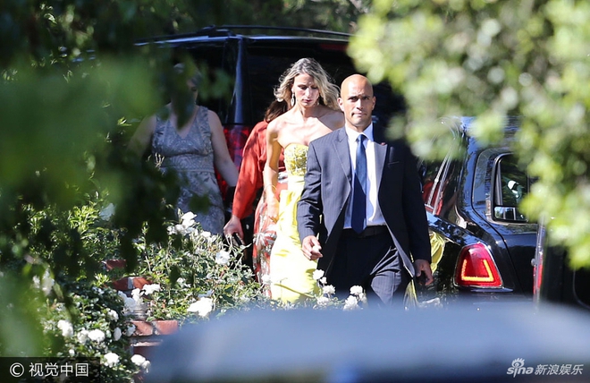 Rò rỉ hình ảnh khách mời trong đám cưới nhỏ lãng mạn của Miranda Kerr  - Ảnh 5.