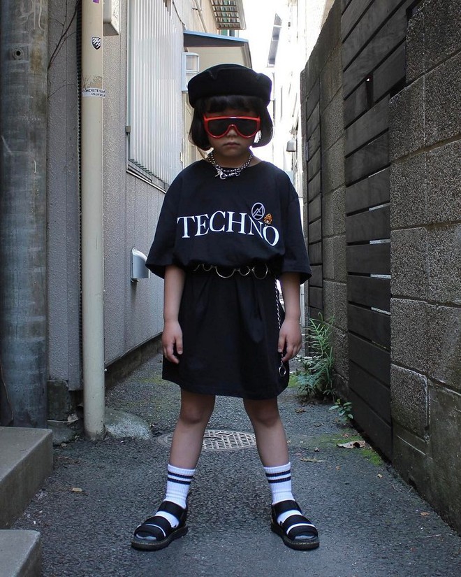 Bé gái 6 tuổi làm náo loạn mạng xã hội vì sở hữu gu thời trang chất lừ - Ảnh 13.