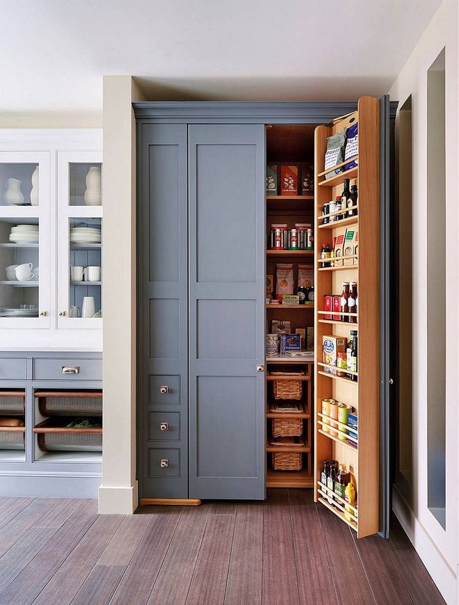 10 thiết kế tủ lưu trữ giúp bạn chứa cả thế giới chai lọ lỉnh kỉnh trong phòng bếp - Ảnh 1.