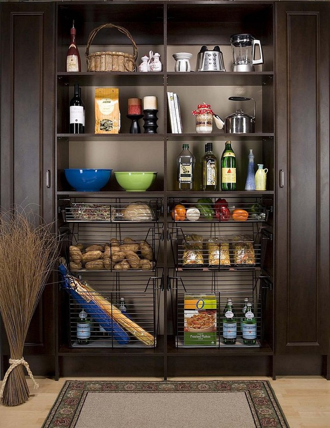 10 thiết kế tủ lưu trữ giúp bạn chứa cả thế giới chai lọ lỉnh kỉnh trong phòng bếp - Ảnh 9.
