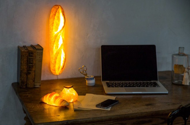 Đèn trang trí hình bánh mì: chiếc đèn độc đáo, lạ mắt cho chủ nhà cá tính - Ảnh 2.