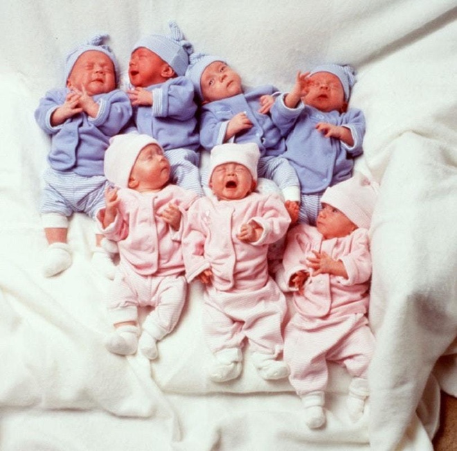 Ca sinh 7 đầu tiên trên thế giới và cuộc sống của gia đình họ sau 20 năm khiến ai cũng kinh ngạc - Ảnh 5.