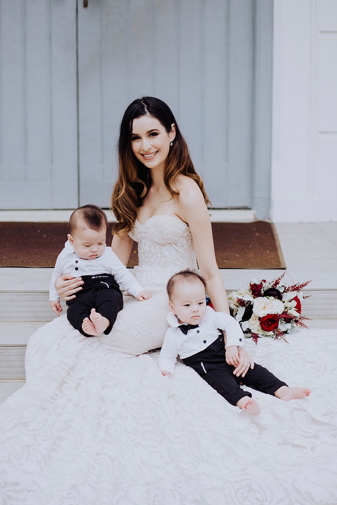 Đám cưới ngọt ngào của cặp người mẫu - doanh nhân với sự tham dự của hai khách mời siêu đặc biệt - Ảnh 7. Đám cưới ngọt ngào của cặp người mẫu - doanh nhân với sự tham dự của hai khách mời siêu đặc biệt - Ảnh 7.