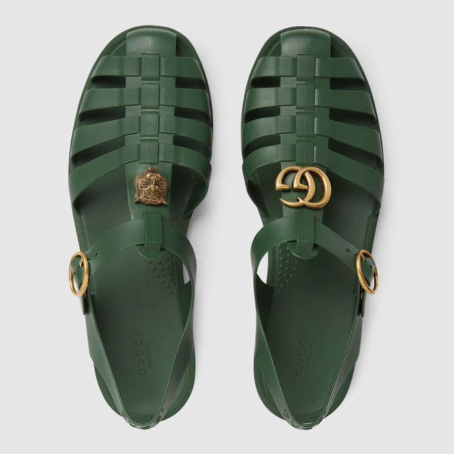 Có giá hơn 11 triệu nhưng hình như sandal của Gucci trông quá giống dép rọ bộ đội của nước ta thì phải - Ảnh 4.