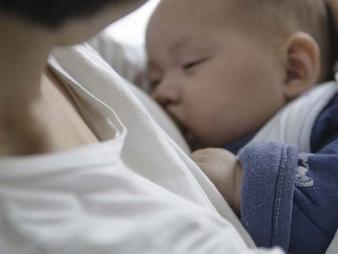 Chuyên gia giấc ngủ đưa ra chỉ dẫn giúp bé sơ sinh ngủ ngoan và liền mạch ngay từ khi lọt lòng - Ảnh 3.