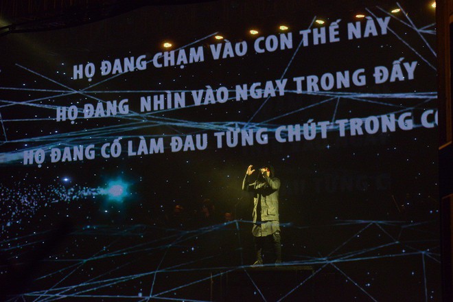 Lê Minh Sơn bật khóc, Đức Trí rưng rưng vì ca khúc nói về nạn ấu dâm ở Sing my song  - Ảnh 3.
