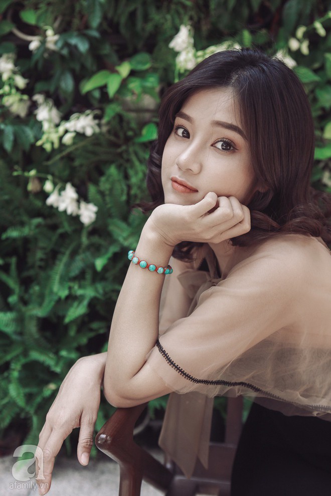 Hoàng Yến Chibi - 22 tuổi: Không xài đồ hiệu, mua 2 căn nhà và thấy bản thân xinh như búp bê - Ảnh 6.