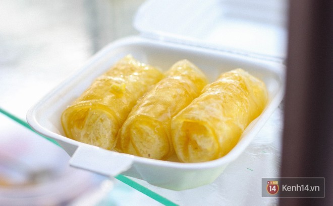 Quán bánh cuốn ngọt Campuchia cực hot ở Sài Gòn: bán cả nghìn chiếc mỗi ngày - Ảnh 9.