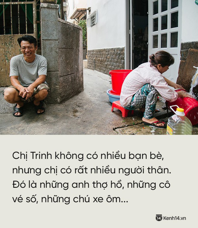 Cô bán cơm dễ thương hết sức ở Sài Gòn: 10 ngàn cũng bán, khách nhiêu tiền cũng có cơm ăn” - Ảnh 11.