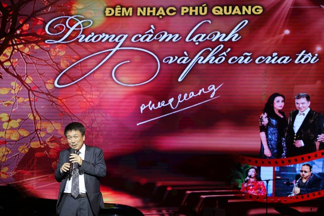 Đàm Vĩnh Hưng nhắc lại nỗi khổ tâm dày vò anh trong đêm nhạc Phú Quang - Ảnh 10.