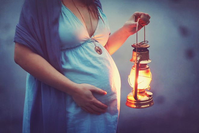 Những tập tục kiêng kỵ kỳ lạ của các mẹ bầu trên thế giới: Nơi phải kiêng nhìn thỏ, nơi coi việc mang thai là ô uế 2