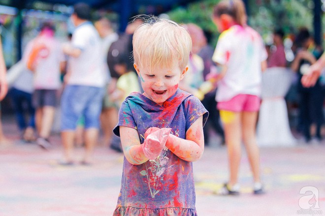 Trải nghiệm ngày Chủ nhật rực sắc màu với Lễ hội Happy Holi ngay giữa Thủ đô - Ảnh 11.