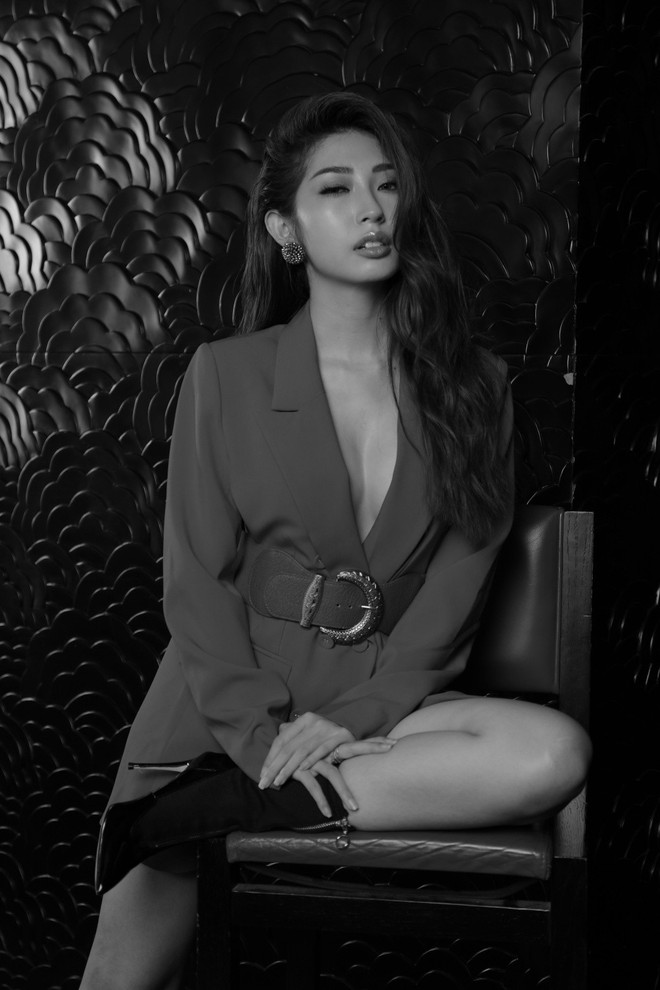Khổng Tú Quỳnh lột xác gợi cảm lần đầu bắt tay cùng rapper hàng đầu underground - Ảnh 6. Khổng Tú Quỳnh lột xác gợi cảm lần đầu bắt tay cùng rapper hàng đầu underground - Ảnh 6.