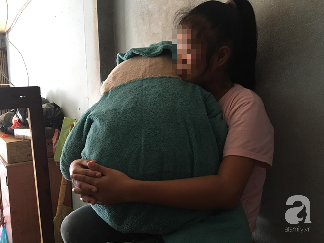 TP.HCM: Phải ở nhà vì không có tiền đi học, bé gái 11 tuổi câm điếc bị xe ôm đưa vào nhà nghỉ xâm hại - Ảnh 4.