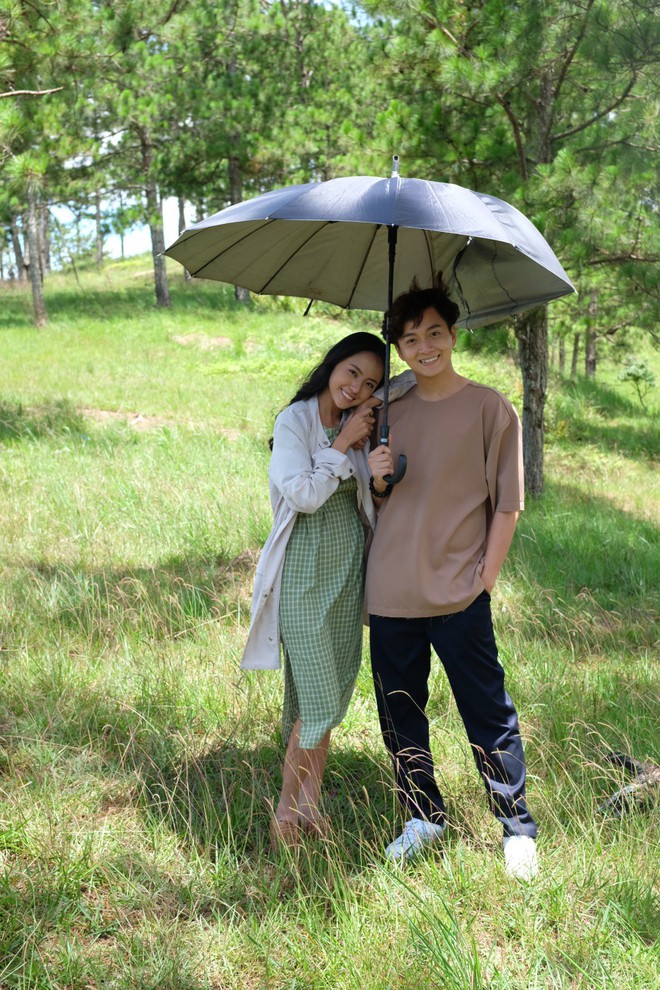 Loạt hình ảnh mộng mơ “quên lối về” của Ngô Kiến Huy và “bạn gái” hotgirl - Ảnh 4.