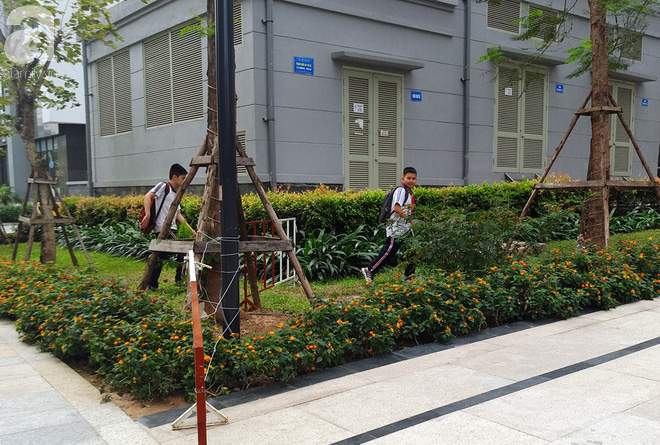Hà Nội: Bất hòa giữa 2 dự án chung cư, cư dân dựng rào ngăn trẻ nhỏ vào khu vui chơi - Ảnh 9.