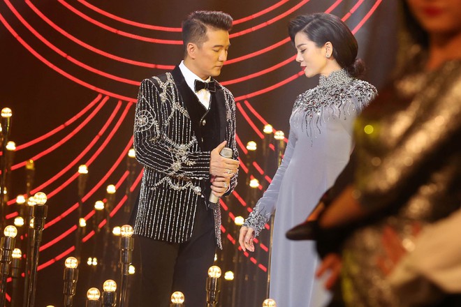 Hương Giang xuất hiện trong liveshow sang trọng của Đàm Vĩnh Hưng và Lệ Quyên - Ảnh 3.