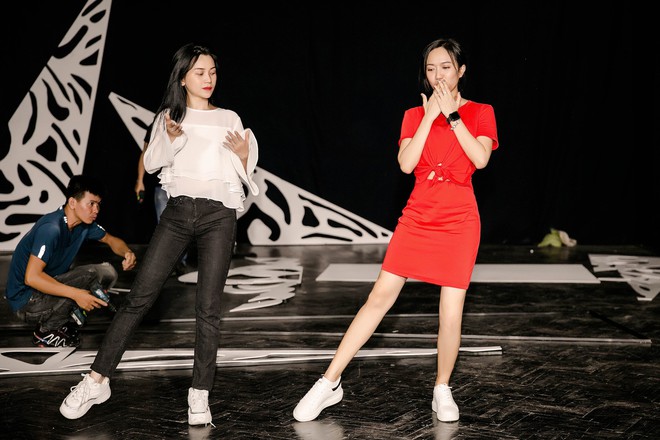 Diệu Nhi sụt cân, ngủ gật liên tục vì mải mê tập cho minishow đầu đời  - Ảnh 5.