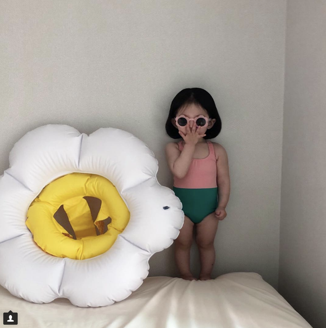 Loạt ảnh điệu đà của bé gái có hơn 80k followers trên Instagram này sẽ khiến bạn muốn có con gái ngay lập tức! - Ảnh 2.