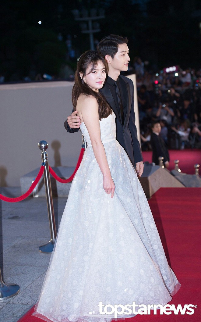 Để ý mới thấy Jung Hae In và Son Ye Jin đang lặp lại kịch bản Song Song năm xưa, nhưng tình thế bị đảo ngược? - Ảnh 27.