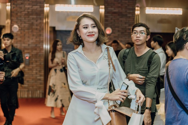 Việt Hương bật khóc, 3 giờ sáng từ Mỹ gọi điện về cho học trò vì điều không ai ngờ - Ảnh 8.