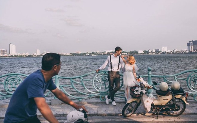 Chuyện tình nóng MXH: Chàng trai Đức bỏ dở tương lai quyết sang Việt Nam cưới cô gái tình cờ quen khi hỏi đường đến quán bia - Ảnh 5.