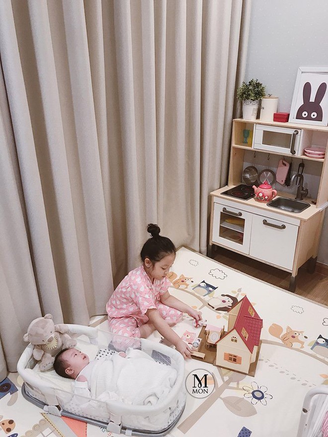 Cuối tuần của hội hot mom: Hằng Túi khoe cậu út Sữa chủ tịch cute lạc lối, Huỳnh Lý Đông Phương liên tục chia sẻ ảnh con gái đầu lòng - Ảnh 3.