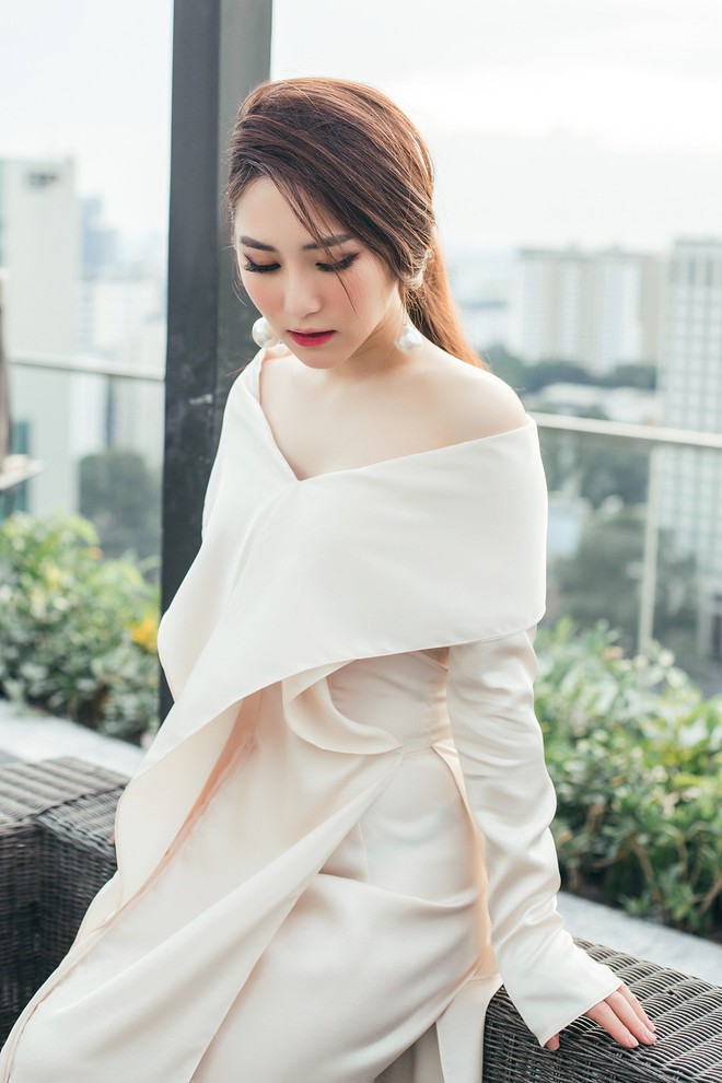 Vượt bão World Cup, MV hơn 1 tỷ đồng của Hương Tràm vừa ra mắt đã đạt 2 triệu view - Ảnh 3.