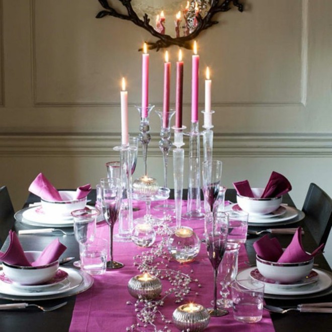 5 cách giúp bàn ăn đẹp lãng mạn và ấm cúng trong những ngày đầu năm - Ảnh 2.