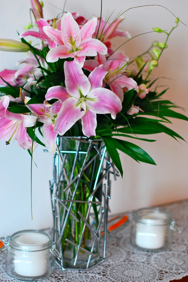 Bạn có thể tự tin mua bất kỳ loài hoa nào dịp Tết khi biết 4 cách chăm sóc hoa đơn giản này - Ảnh 6.