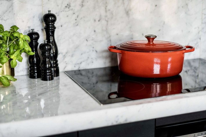 Căn hộ rộng 66m2 sáng bừng nhờ cách trang trí nhà khéo léo cùng những gam màu cực sang chảnh - Ảnh 24.
