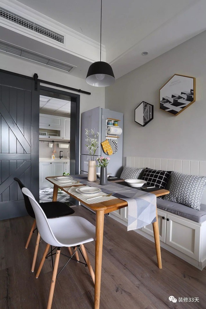 Những cách bài trí bàn ăn với đồ nội thất vô cùng nổi bật cho không gian bếp của nhà chung cư bạn nên tham khảo  - Ảnh 3.