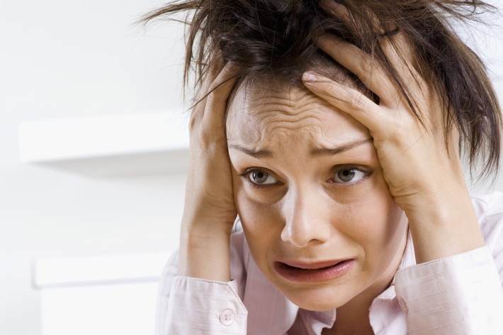 Top 5 chứng rối loạn tâm lý thường gặp ở các chị em công sở, không nhận biết sớm sẽ gây ra tổn thương nặng nề - Ảnh 2.