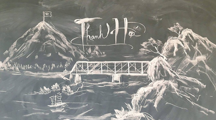 Thầy giáo xứ Thanh vẽ tranh phong cảnh trên bảng khiến dân tình xôn xao - Ảnh 3.