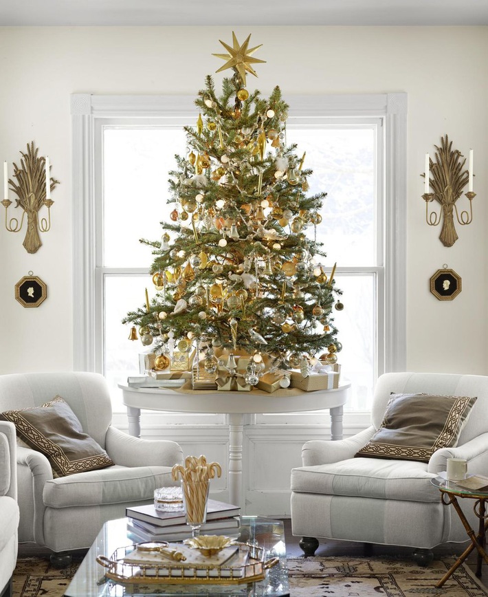 Những cách tạo không khí vui vẻ cùng nét nổi bật độc đáo cho phòng khách nhà bạn dịp Giáng sinh - Ảnh 9.