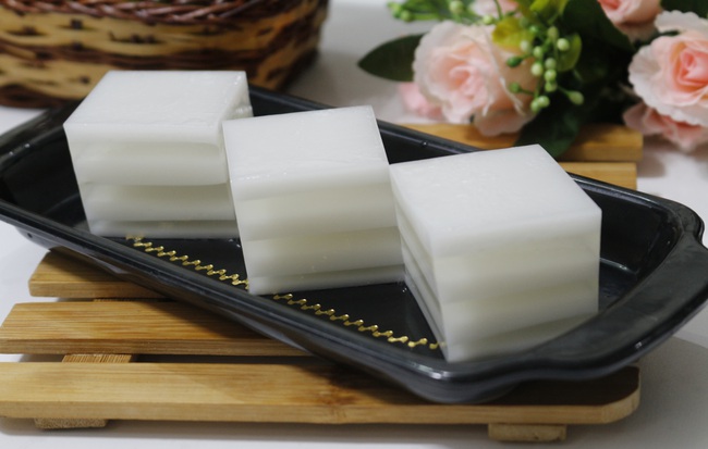 Cách làm thạch dừa ăn một lần là
