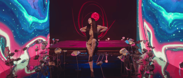 Sau ồn ào hẹn hò với Binz, Châu Bùi khoe đường cong nóng bỏng - Ảnh 4. Sau ồn ào hẹn hò với Binz, Châu Bùi khoe đường cong nóng bỏng - Ảnh 4.